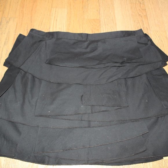 BCBG MAXAZRIA BLACK LAYERED FASHION SKIRT SIZE 12 - Picture 3 of 4